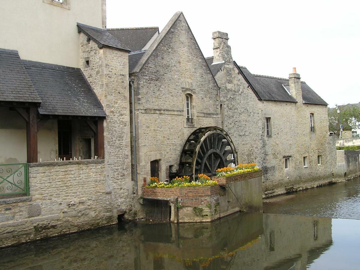 Le Chat Qui Veille Bayeux Buitenkant foto